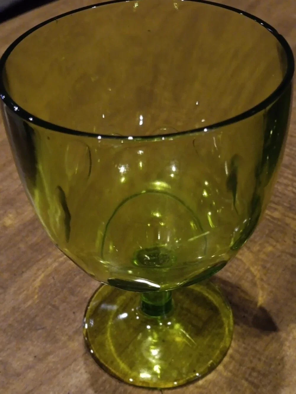 Set of 2 Olive Green Goblet Glasses for Dining
